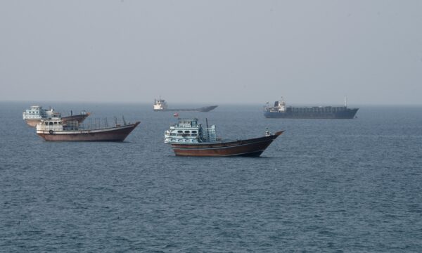 Guerra no Irã faz países do Golfo acelerarem planos para driblar Estreito de Ormuz