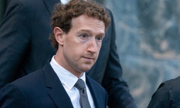 Ex-engenheiro da Meta diz que Zuckerberg moldou cultura que negligenciou proteção a crianças