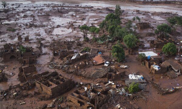 Dezenove municípios aderem a acordo de reparação por rompimento da barragem da Samarco