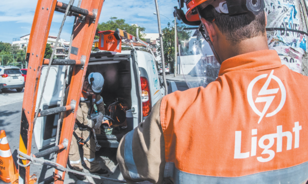 Light amplia prejuízo para R$ 252 milhões no 2º trimestre após impacto de Refis