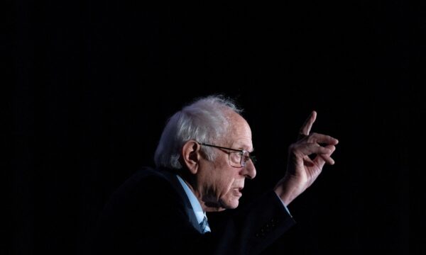 Após encontro com Lula, Bernie Sanders e democratas cobram compromisso dos EUA com eleição no Brasil