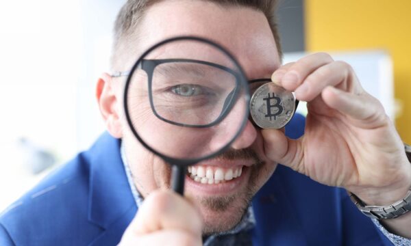 MP de SC busca corretoras de criptomoedas para guardar fundos apreendidos de graça