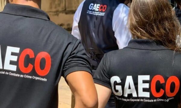 Diretor do Banco Genial e executivo ligado ao Master são alvos de 3ª fase da Operação Carbono Oculto