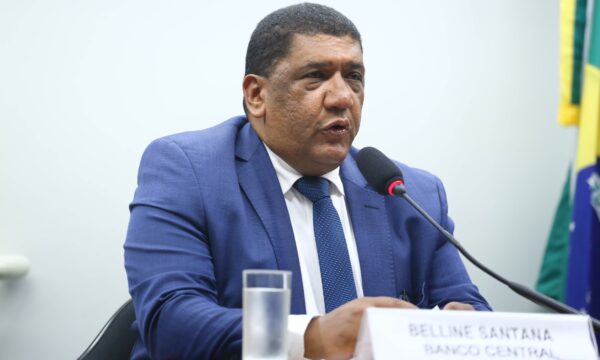 Servidor afastado do BC diz à PF ter se reunido na casa de Vorcaro três vezes em SP e duas em Brasília