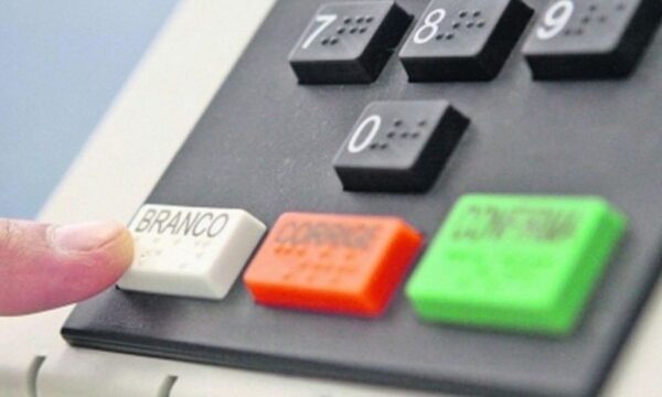 Como votar em branco?